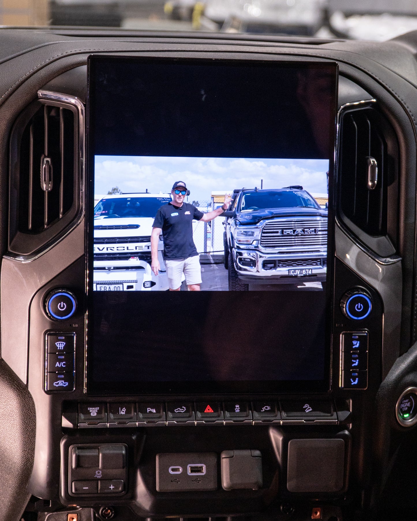 15.4 Inch Android Head Unit to suit Chev 1500/2500 2020-23