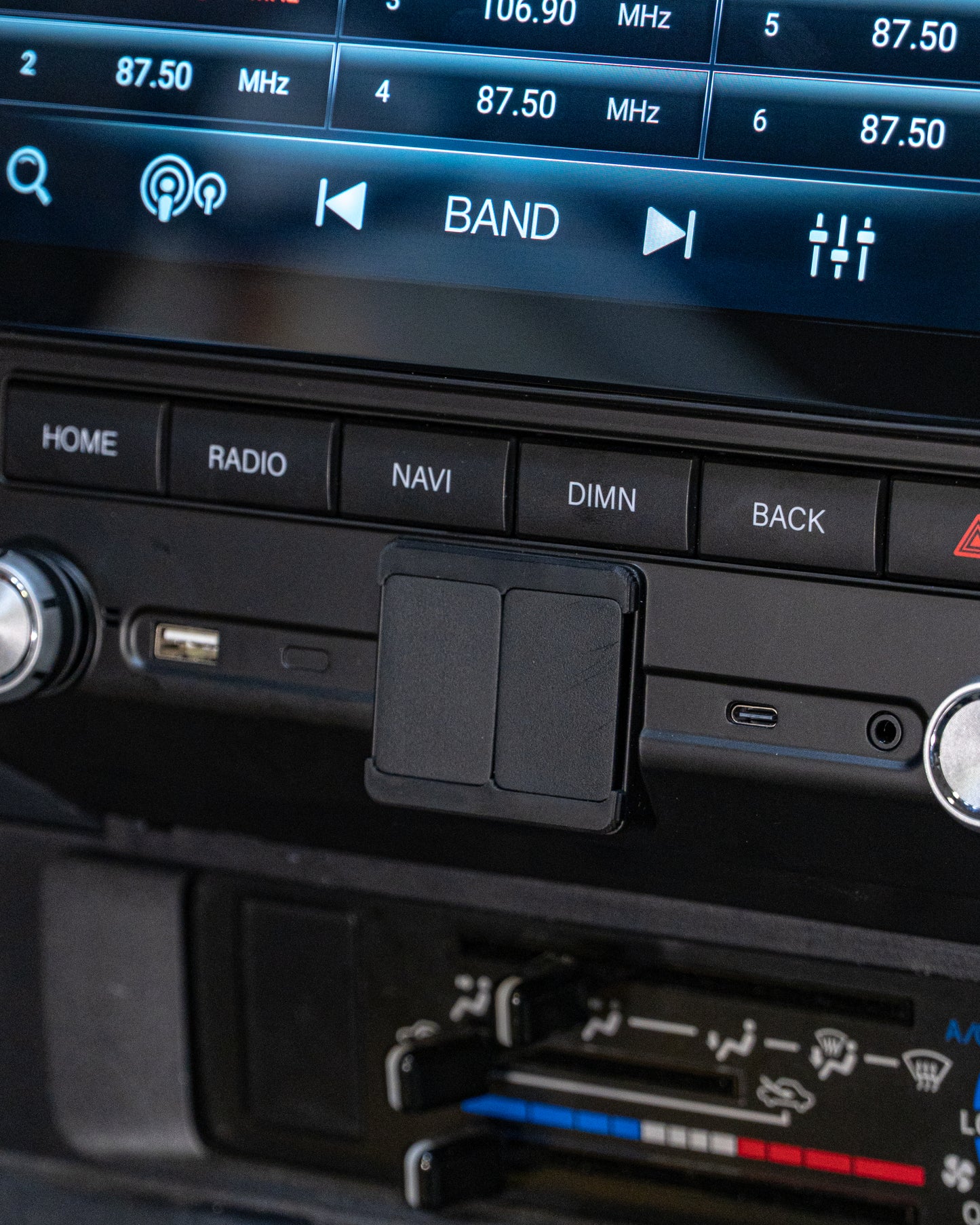 10 Inch Android Head Unit to suit LandCruiser 70/ 79 / 78 / 76 Series up to mid 2023