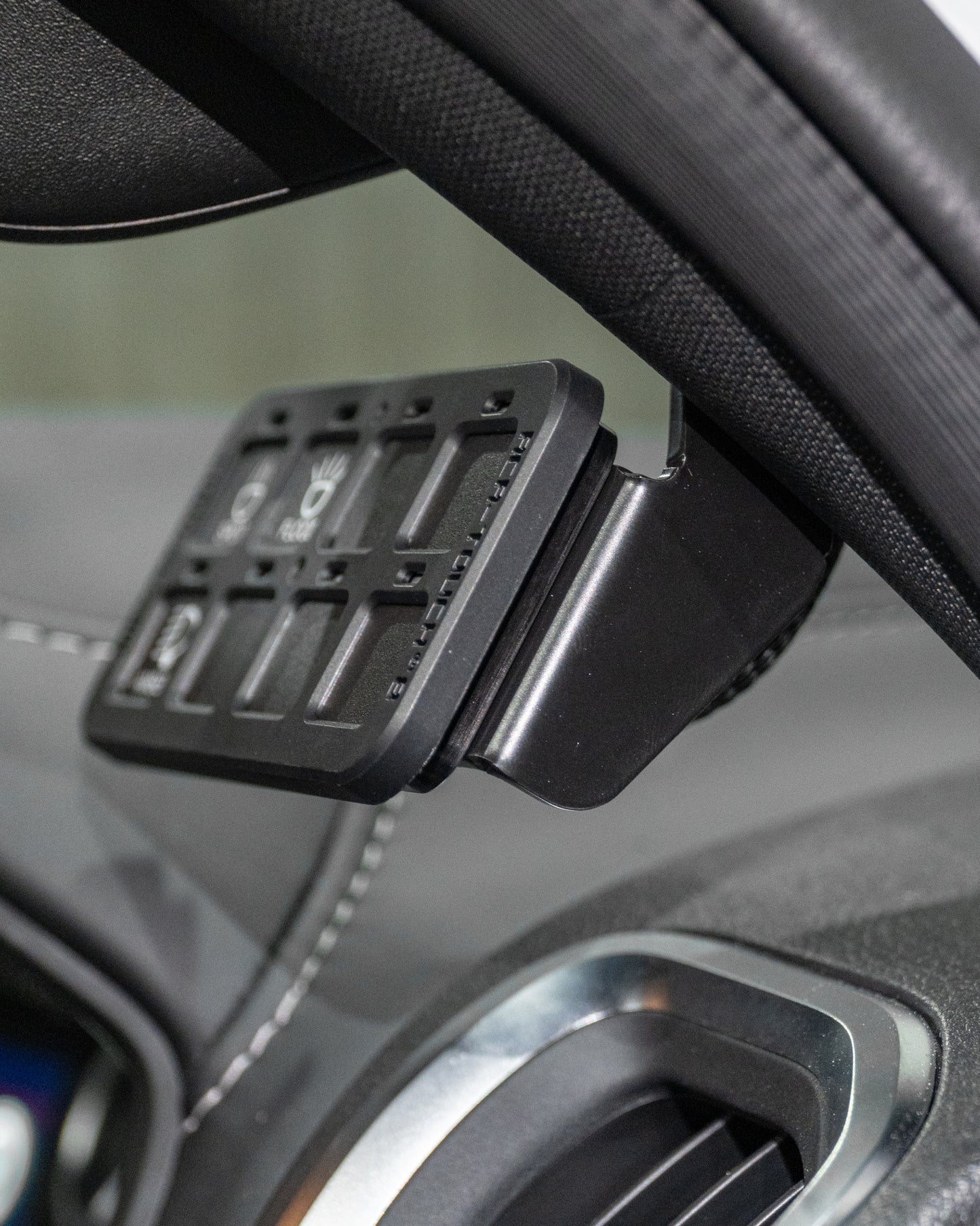 Mount to suit SwitchPros - Universal Mount - Ford/ Ram/ Chevy