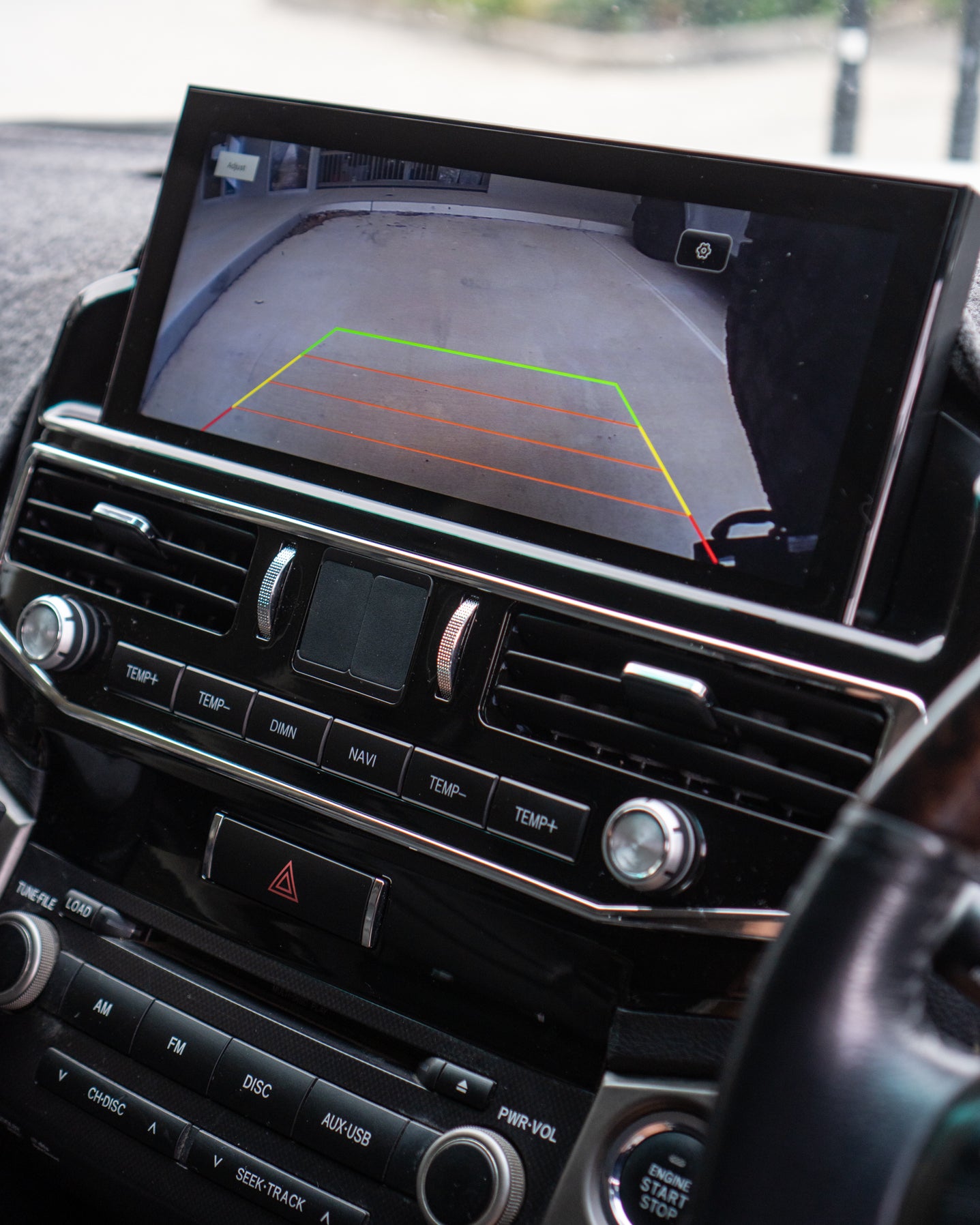 Android 12.3 Head Unit to suit 200 Series Sahara 07-15