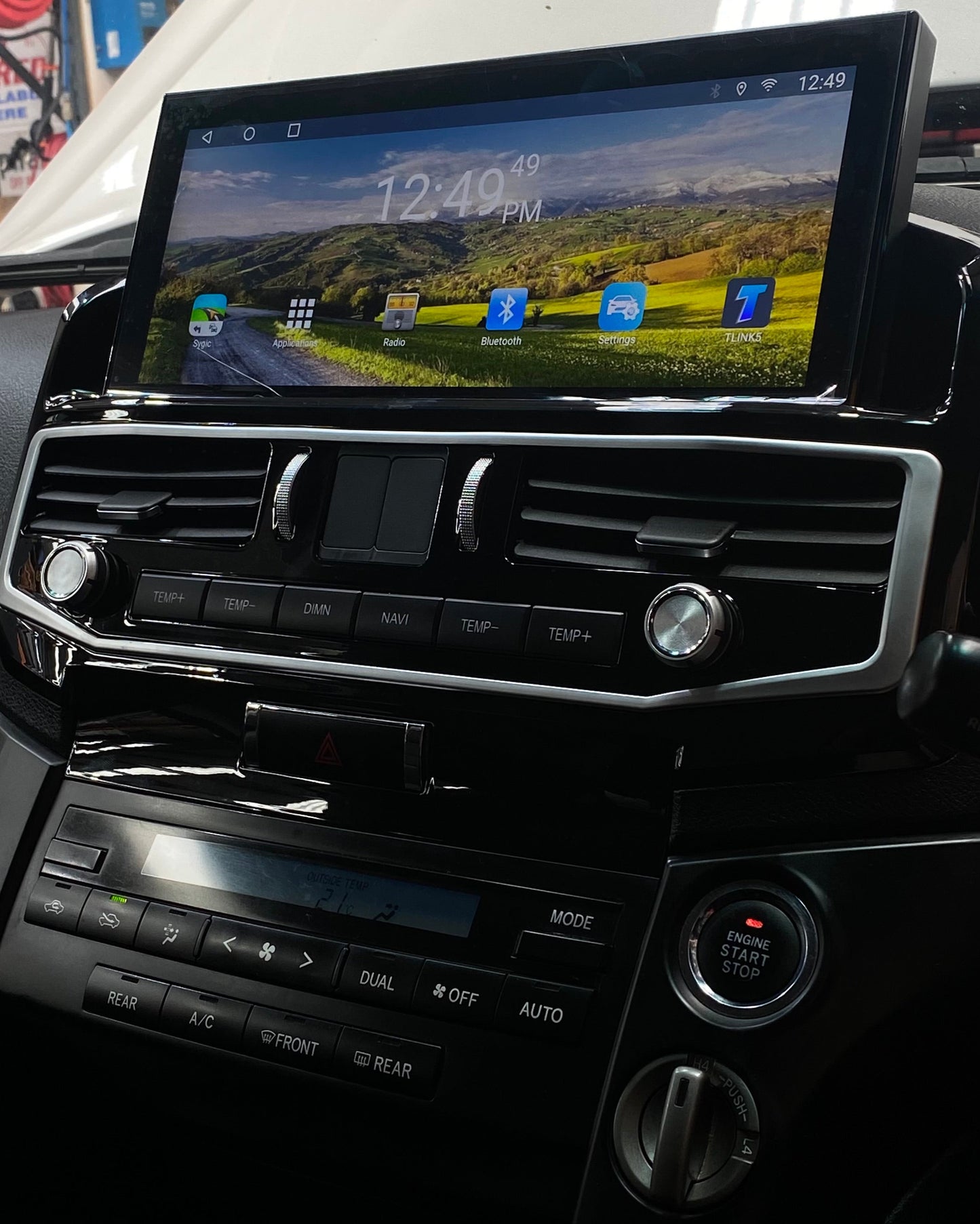 2008-2015 LC200 12.3" GXL, VX & Altitude Head Unit