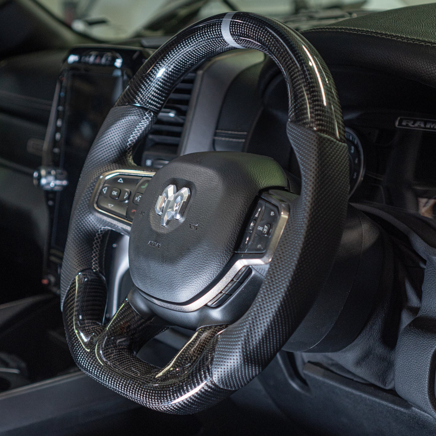Alpha Series - CARBON STEERING WHEEL TO SUIT RAM DT 1500