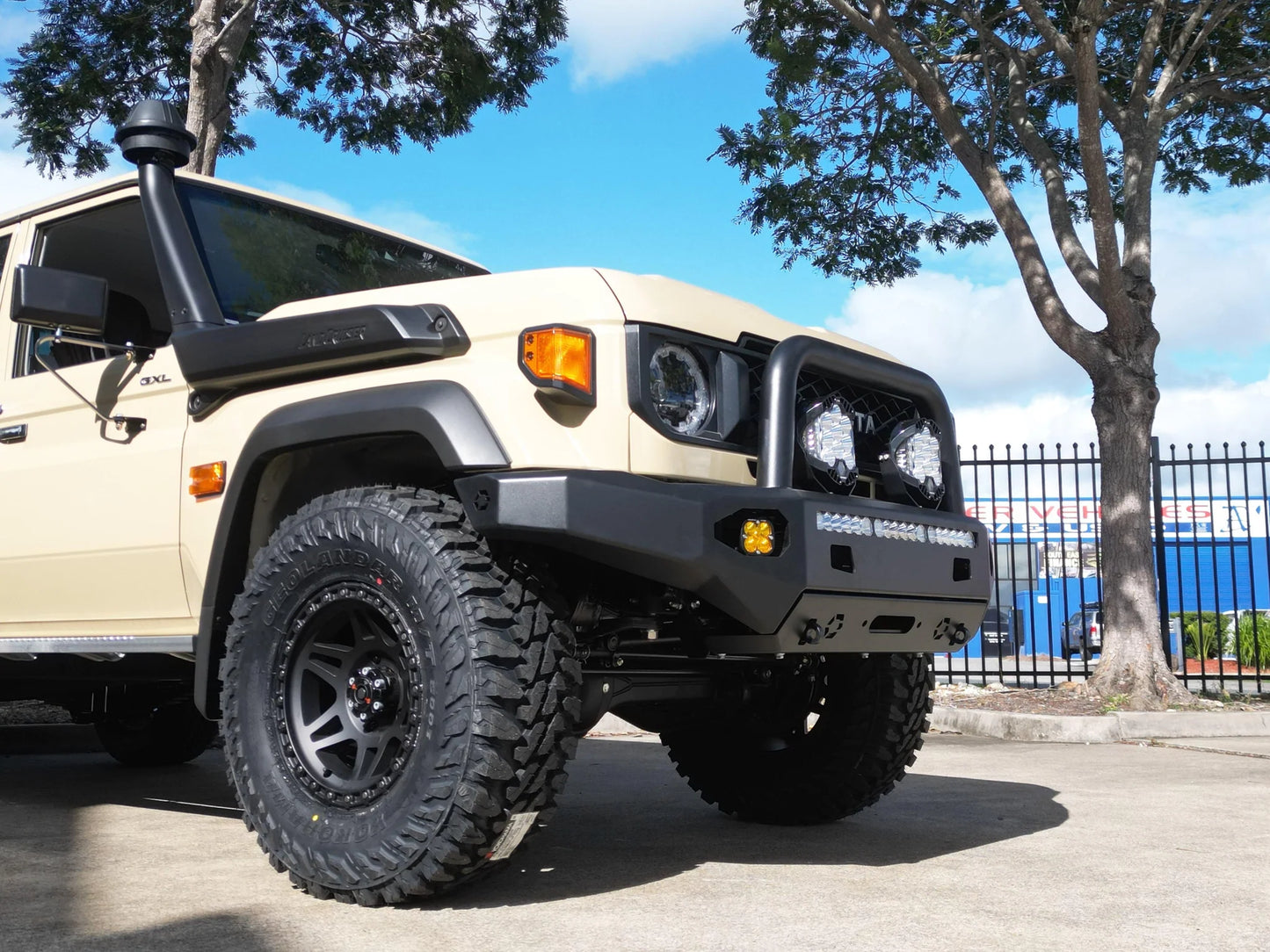 2024+ Offroad Creative Toyota LC70 Series Bull Bar