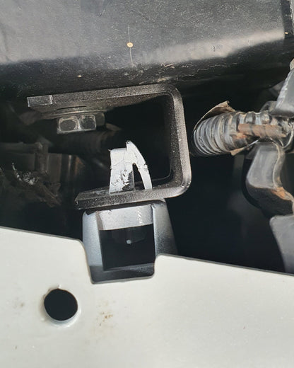 Head Light and Grill Clip replacement Bracket to suit Y62 Nissan Patrol