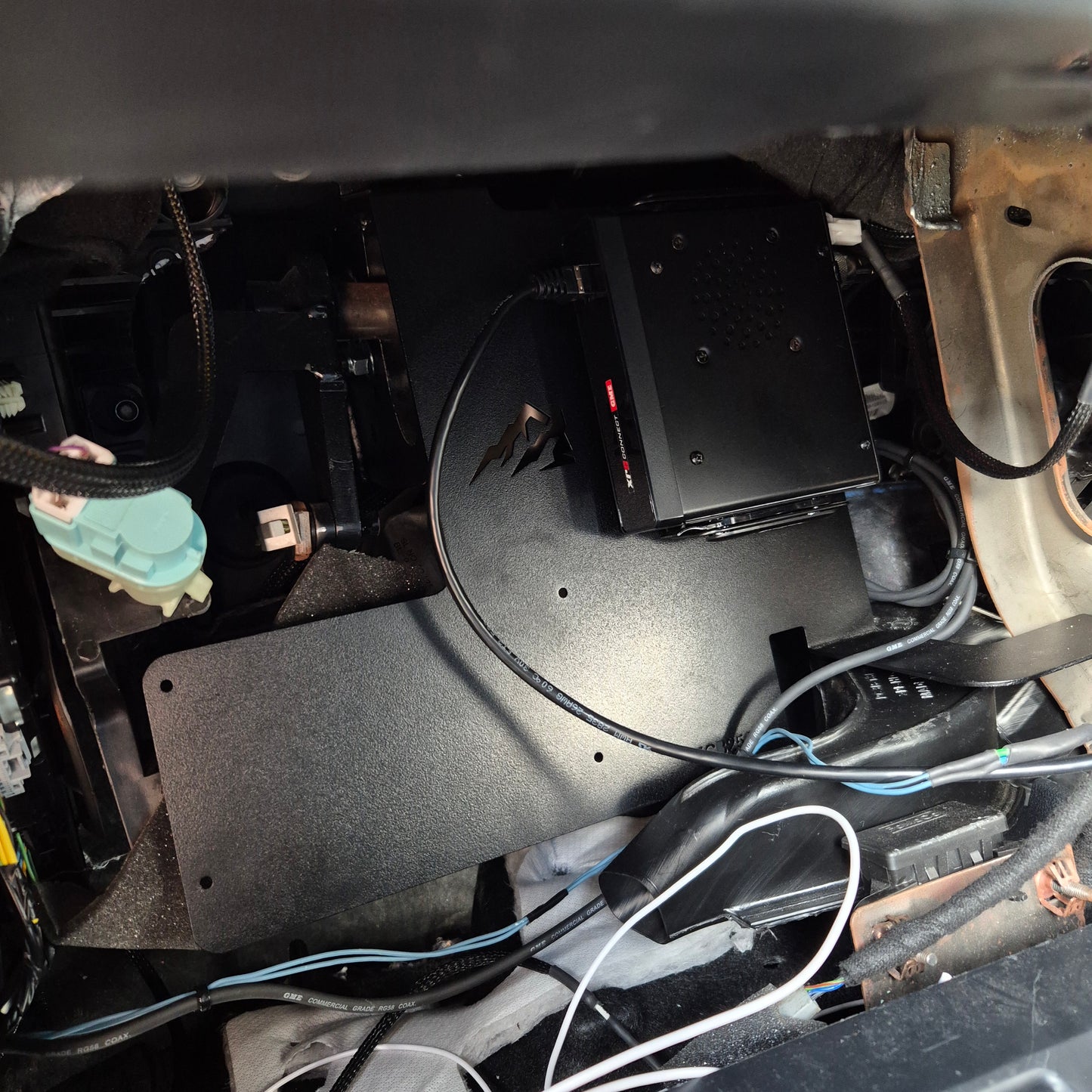 F-350 behind glovebox UHF mount