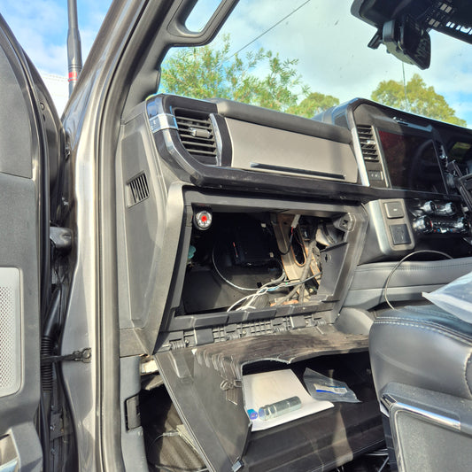 F-350 behind glovebox UHF mount