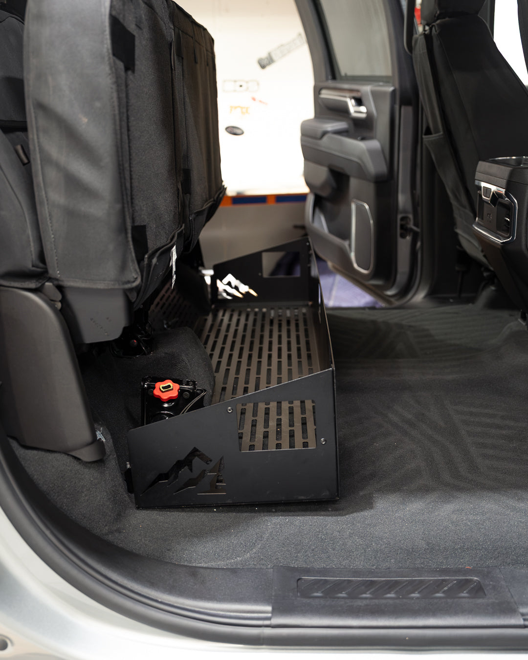 FORD F-Truck Rear Under‑Seat Storage – Power System Mount & Heavy‑Duty Storage