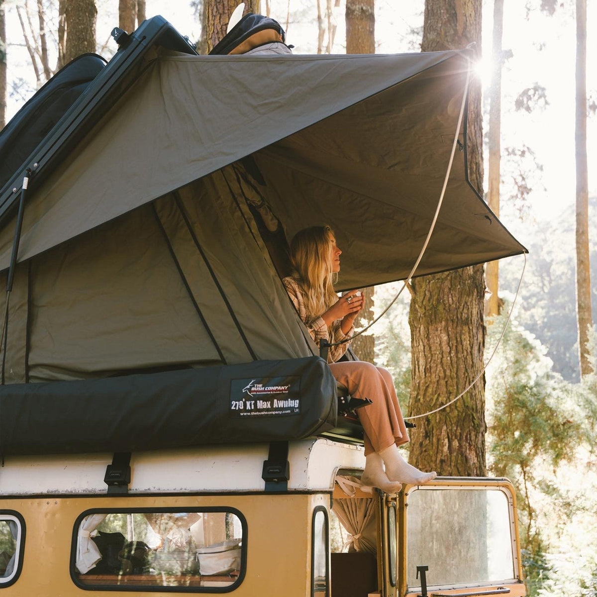 AX27 Clamshell Rooftop Tent