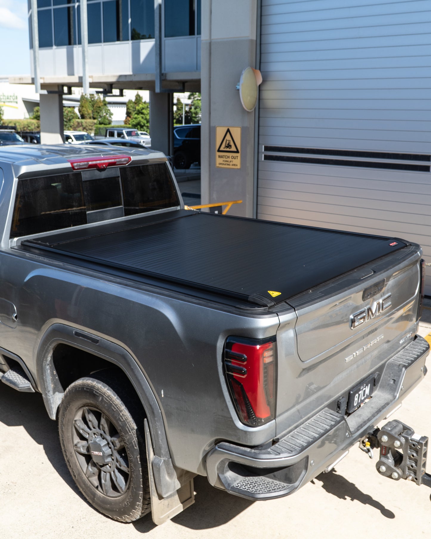 Roller Shutter to suit Chevrolet Silverado 2500 and GMC Trailboss ZR2