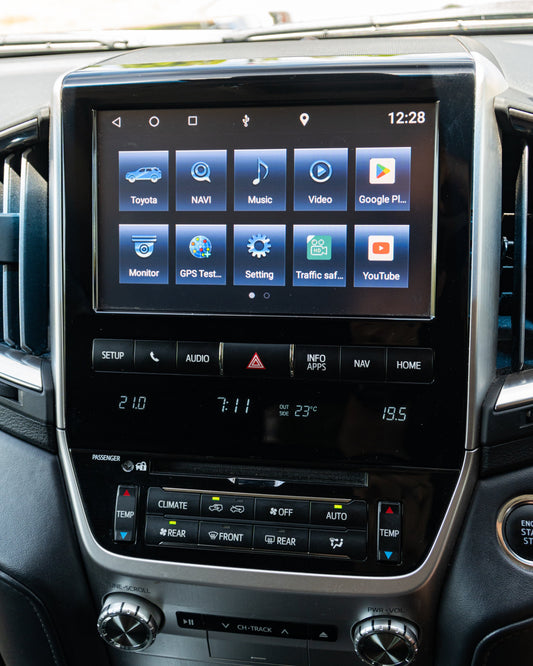 Interface Module V6 unit to suit LandCruiser 200, Car Play & GPS. Android system. July 2016 - 2021