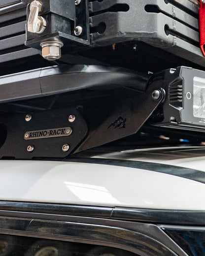 EC Light Bar Bracket to suit Rhino Rack mounting a Stedi STX curved light bar