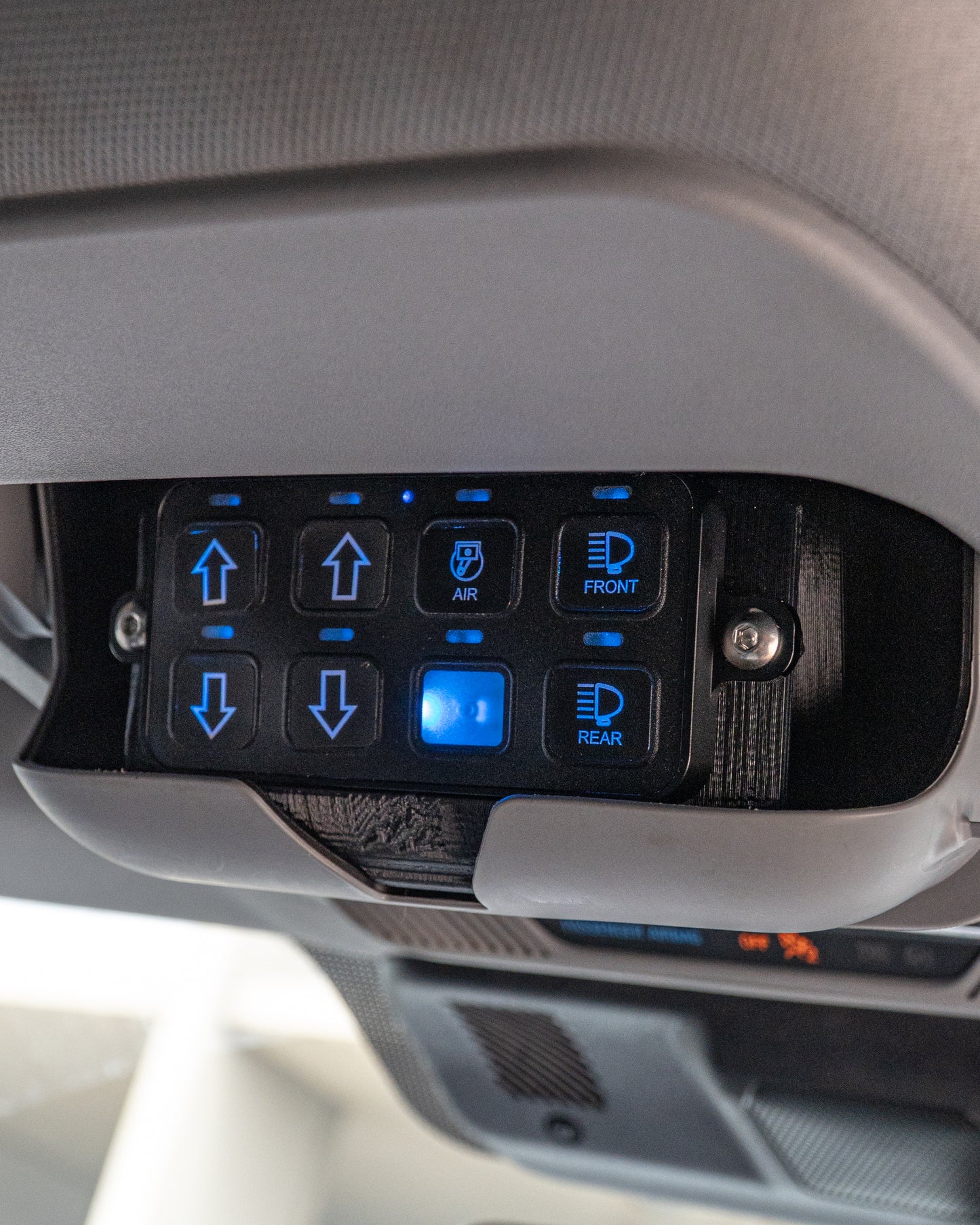 Switch Pros Mount to suit Ford F150