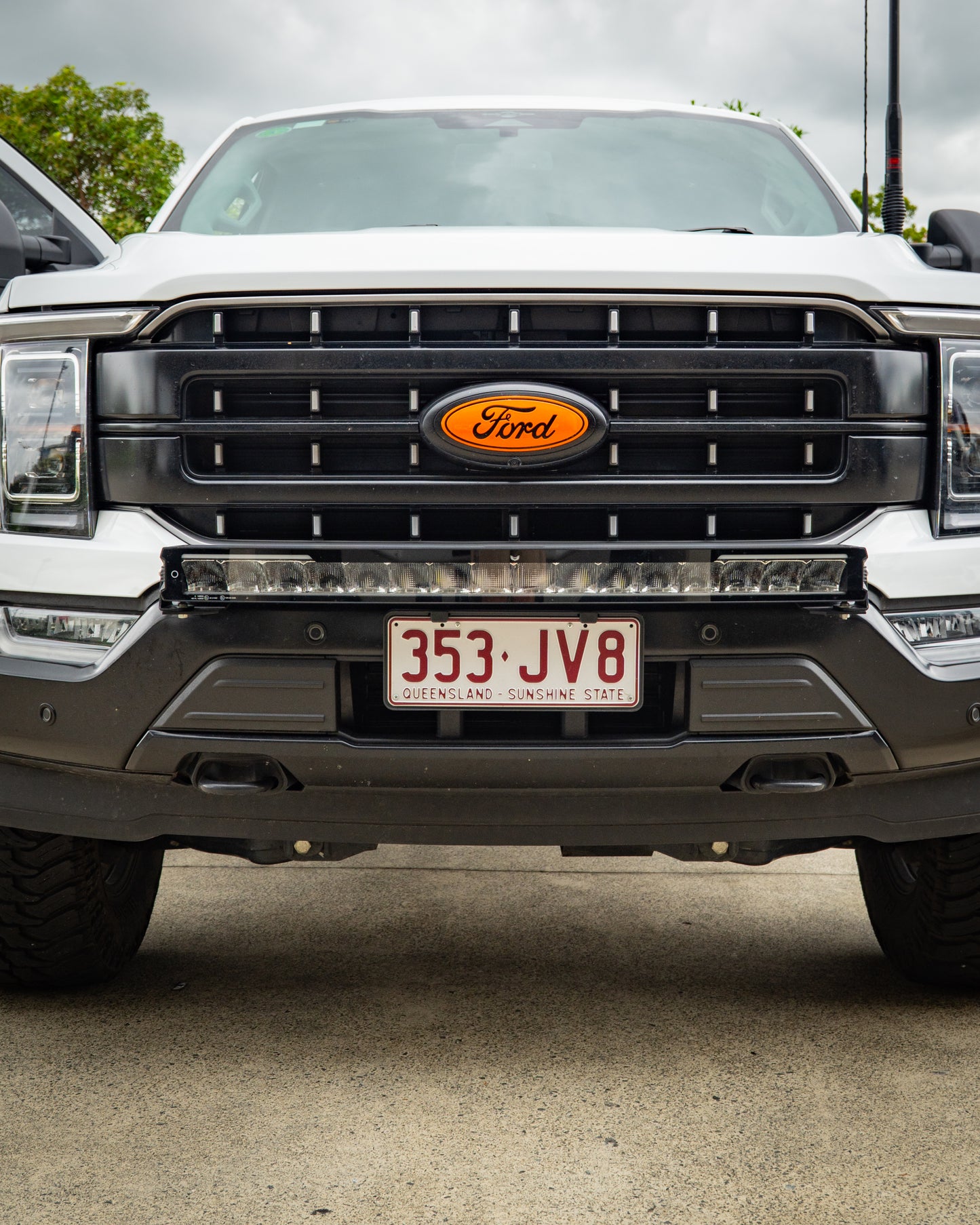 Light Bar Bracket Kit to suit Ford F150 using 40 Inch ST2K TOUCH 40 INCH CURVED LED LIGHT BAR