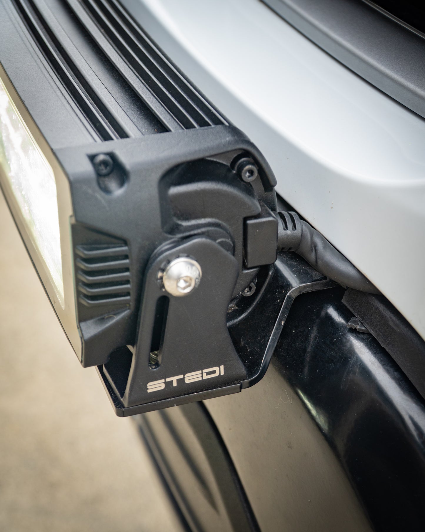 Light Bar Bracket Kit to suit Ford F150 using 40 Inch ST2K TOUCH 40 INCH CURVED LED LIGHT BAR