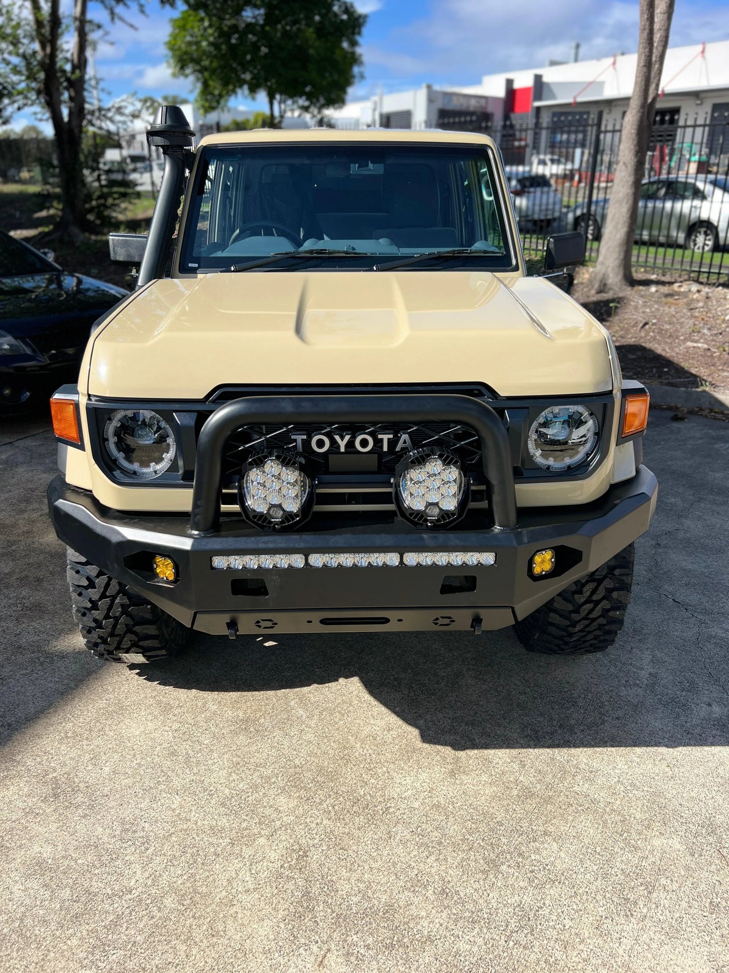 2024+ Offroad Creative Toyota LC70 Series Bull Bar
