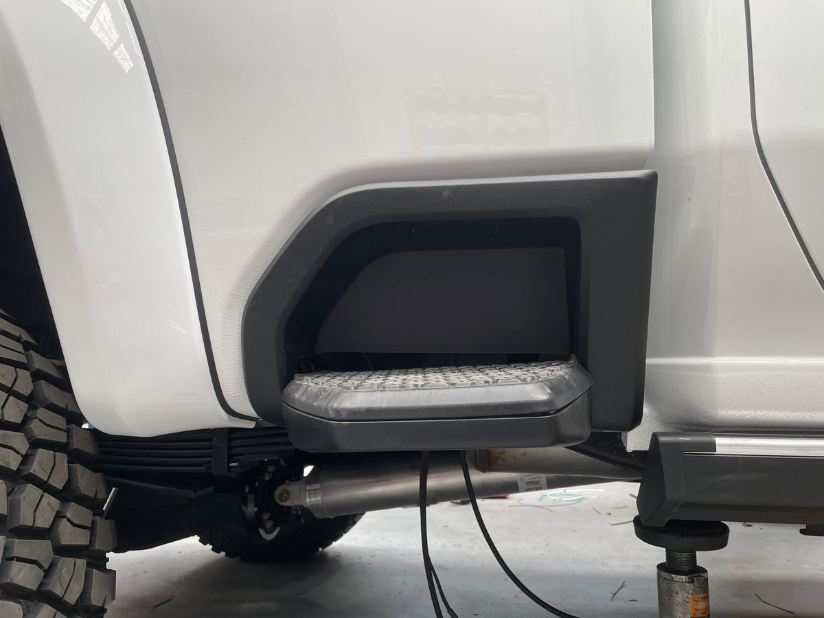 Chevrolet Silverado 2500 Under‑Tub Compressor & Tank Mounting Bracket (2020+) – EC Offroad