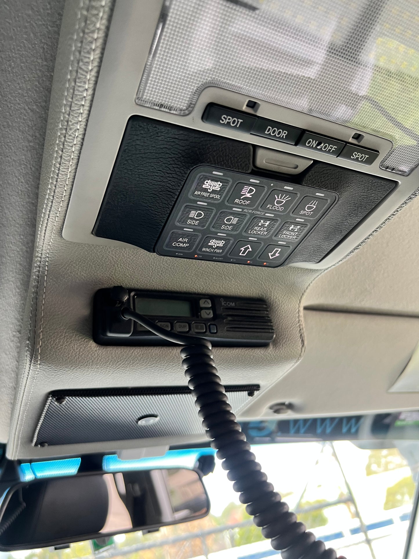 Flip Down mount to suit Switch Pros in a 200 Series Landcruiser - Sunglasses Holder Replacement