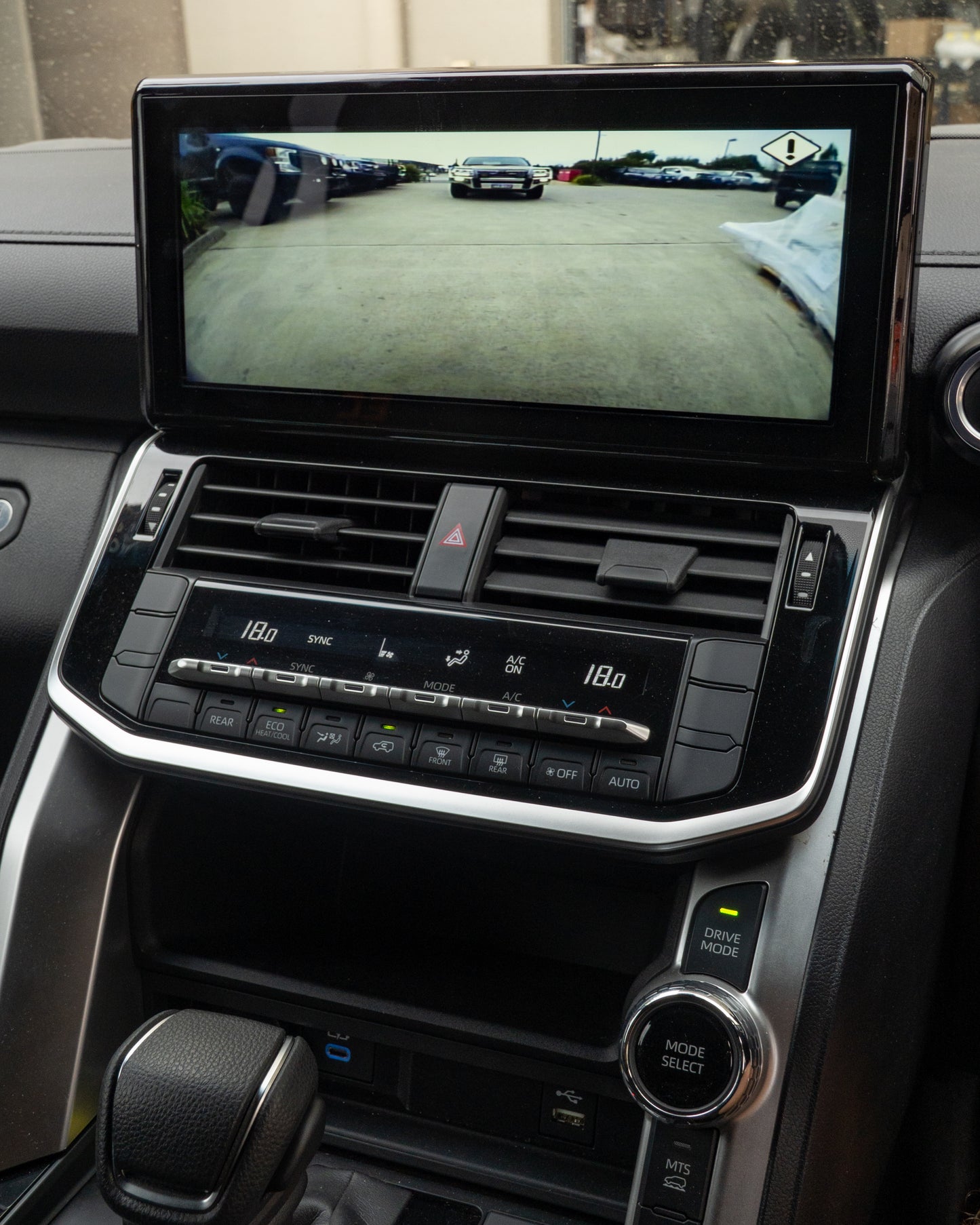 Android 12.3 Head Unit to suit 300 Series GXL & GX