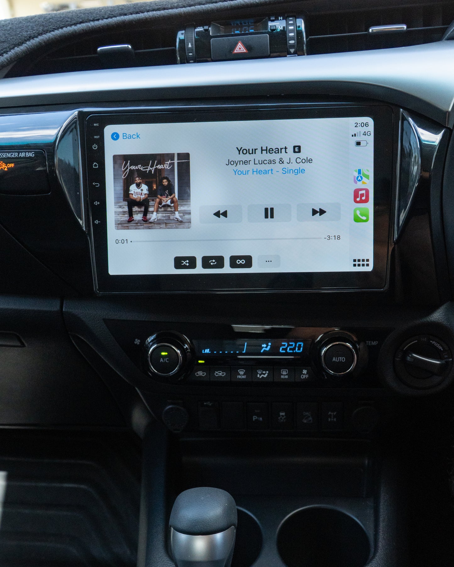 10 inch Android head unit to suit HILUX 2015+ N80