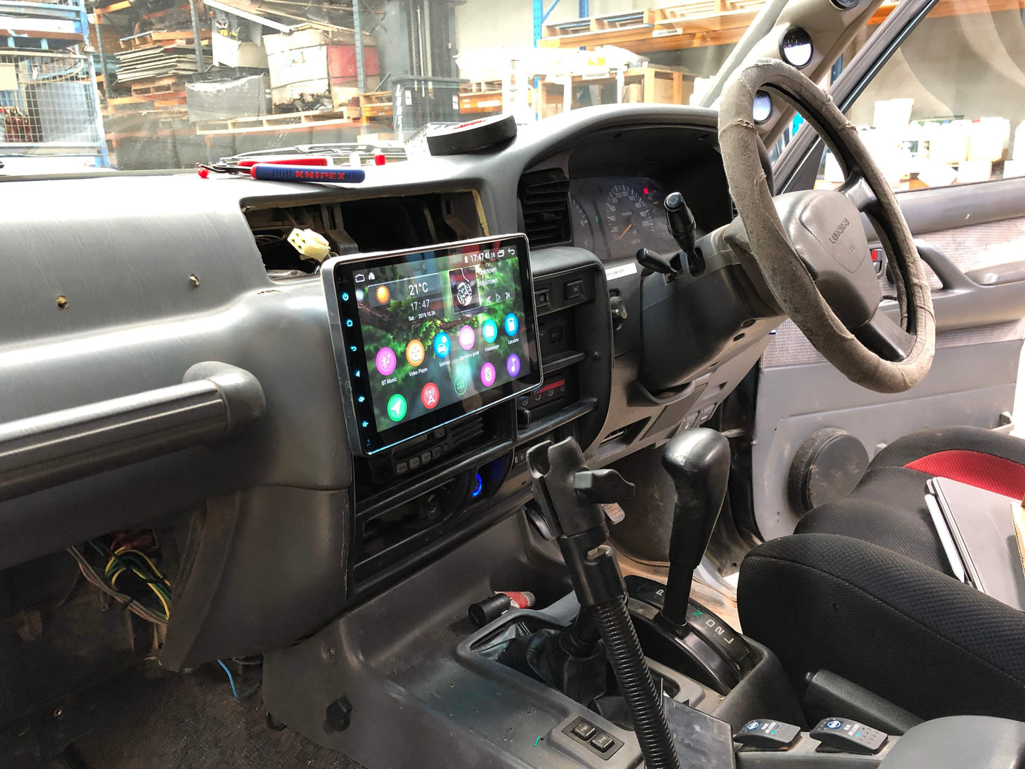 9 inch Android Head unit to suit Nissan D40 Navara